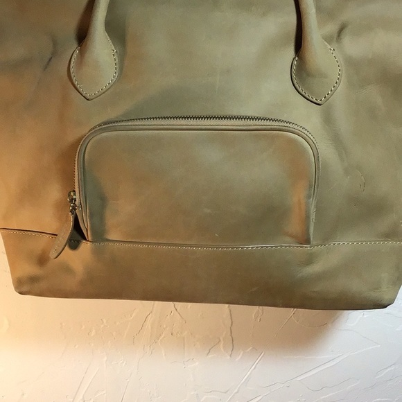 J Crew Leather Weekender Bag with Gold Hardware - Picture 2 of 9